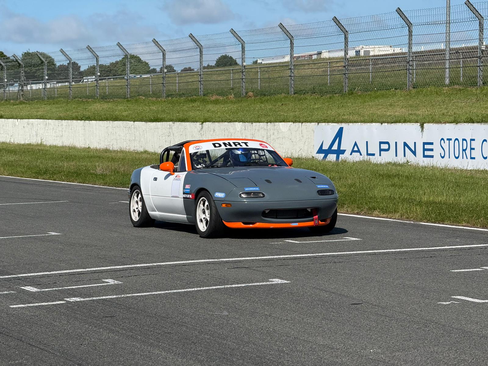 EJ Automotive Completes Successful First Test Day with the Max5 Cup Racer